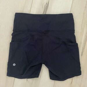 Lululemon Wunder Train Bike Shorts with Pockets